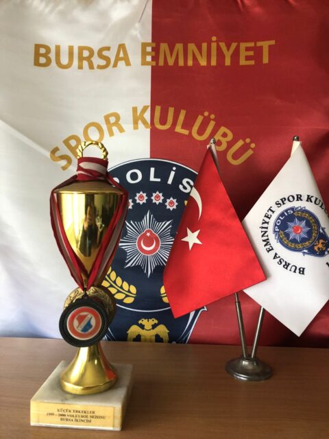 Küçük Erkekler 1999-2000 Voleybol Sezonu Bursa