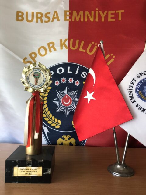 2003-2004 Voleybol Sezonu GençErkekler İkincisi